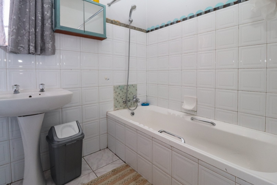 2 Bedroom Property for Sale in Flamwood North West